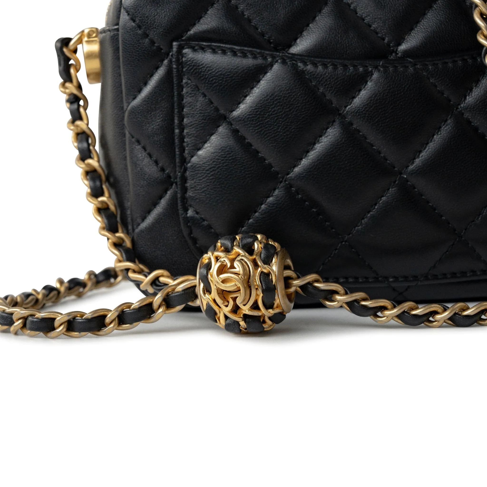 22S Black Lambskin Quilted Camera Case Aged Gold Hardware / Gold Interior