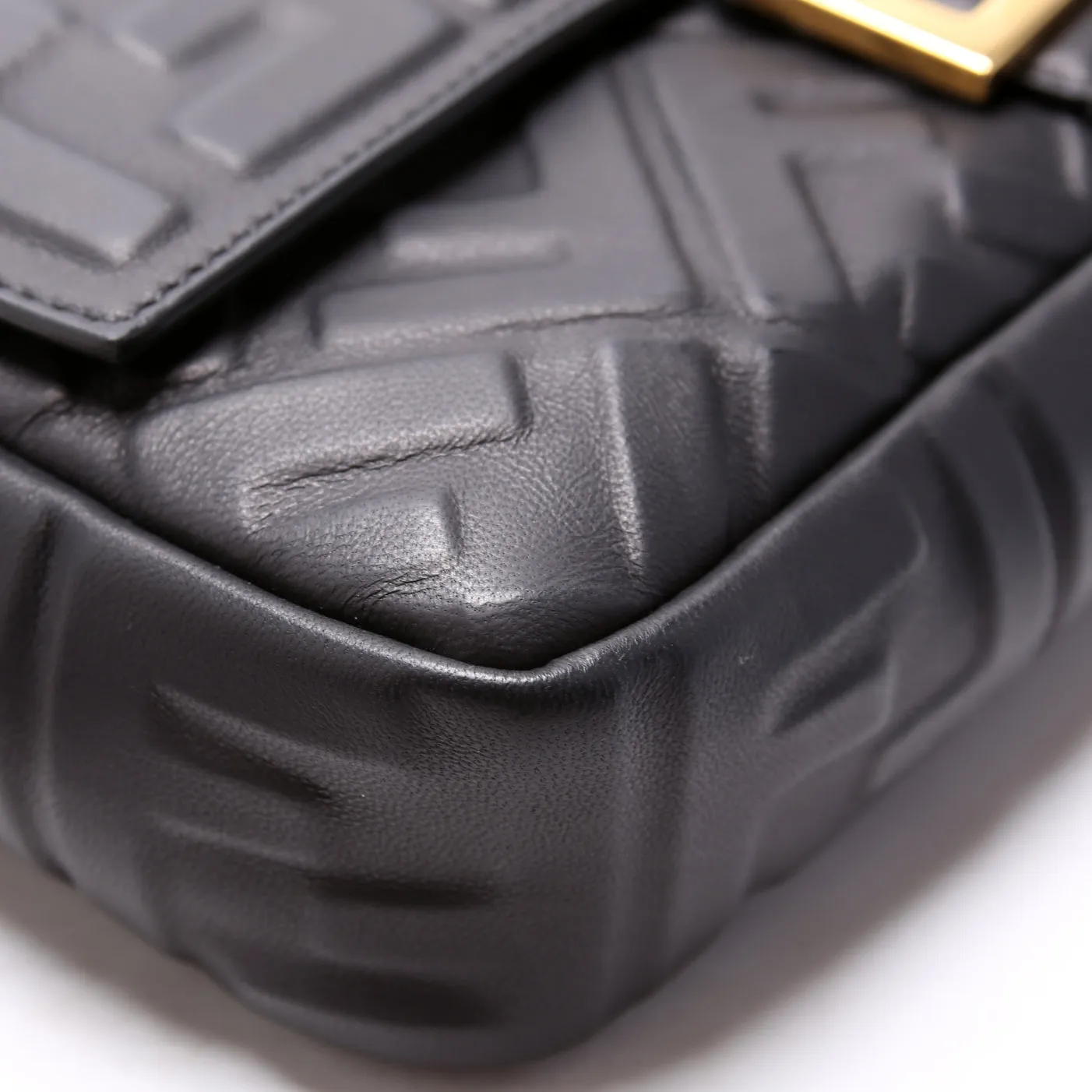 8BR600 Baguette FF Embossed Nappa Black