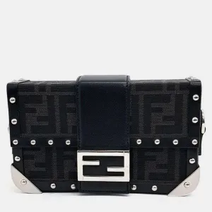 Baguette Trunk Mini Crossbody Bag