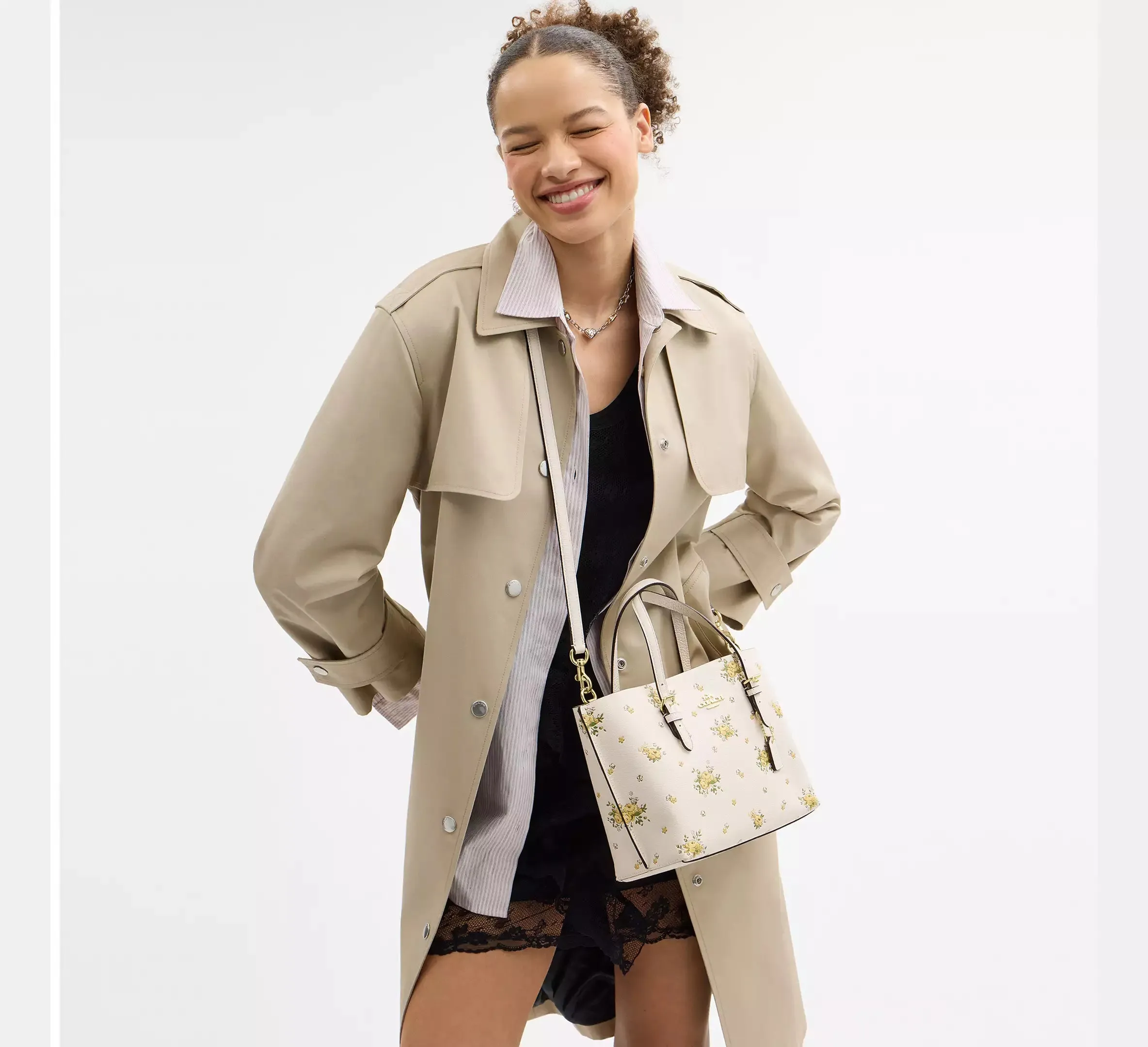 Mollie Tote Bag 25 In Signature Canvas