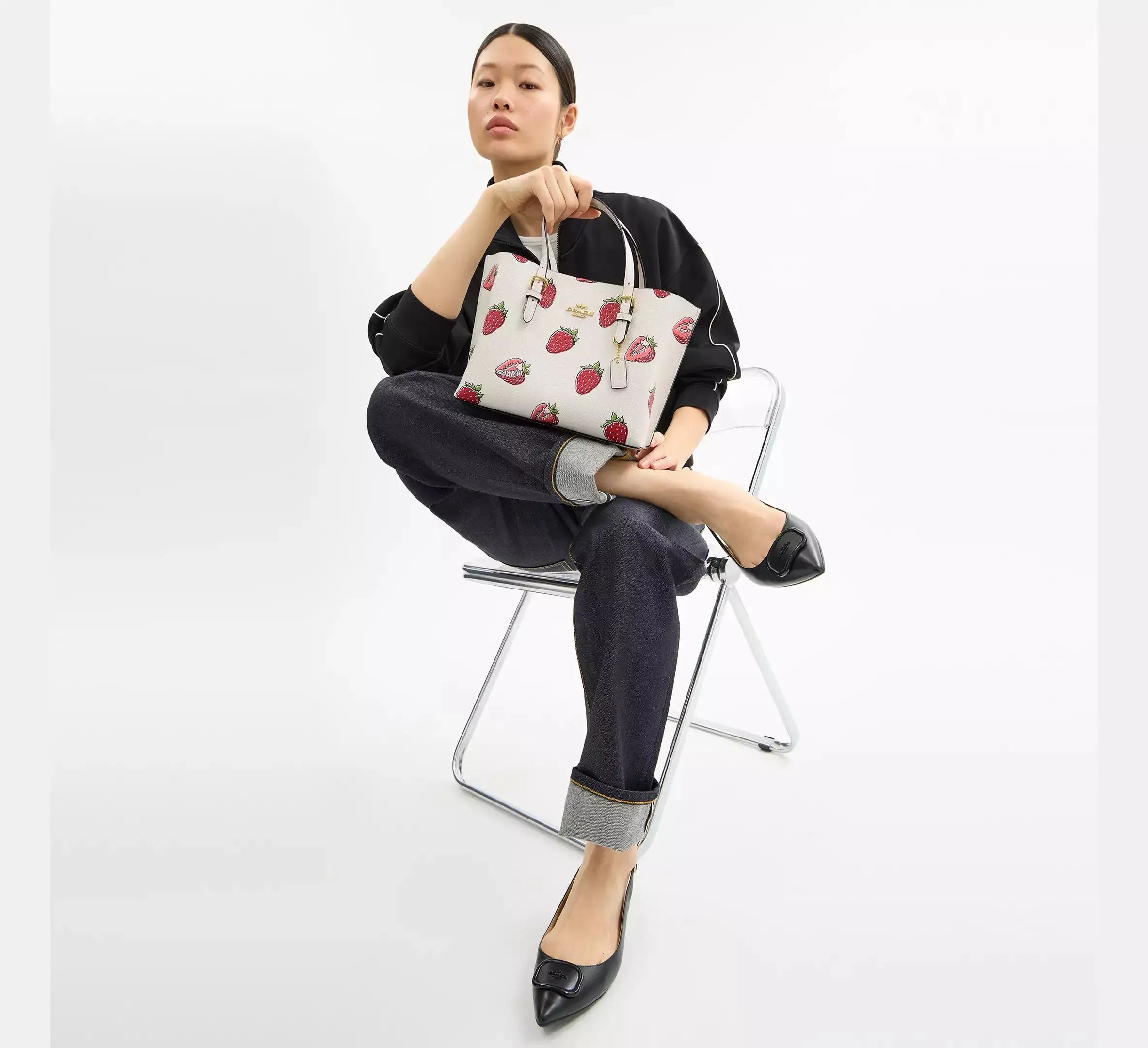 Mollie Tote Bag 25 In Signature Canvas
