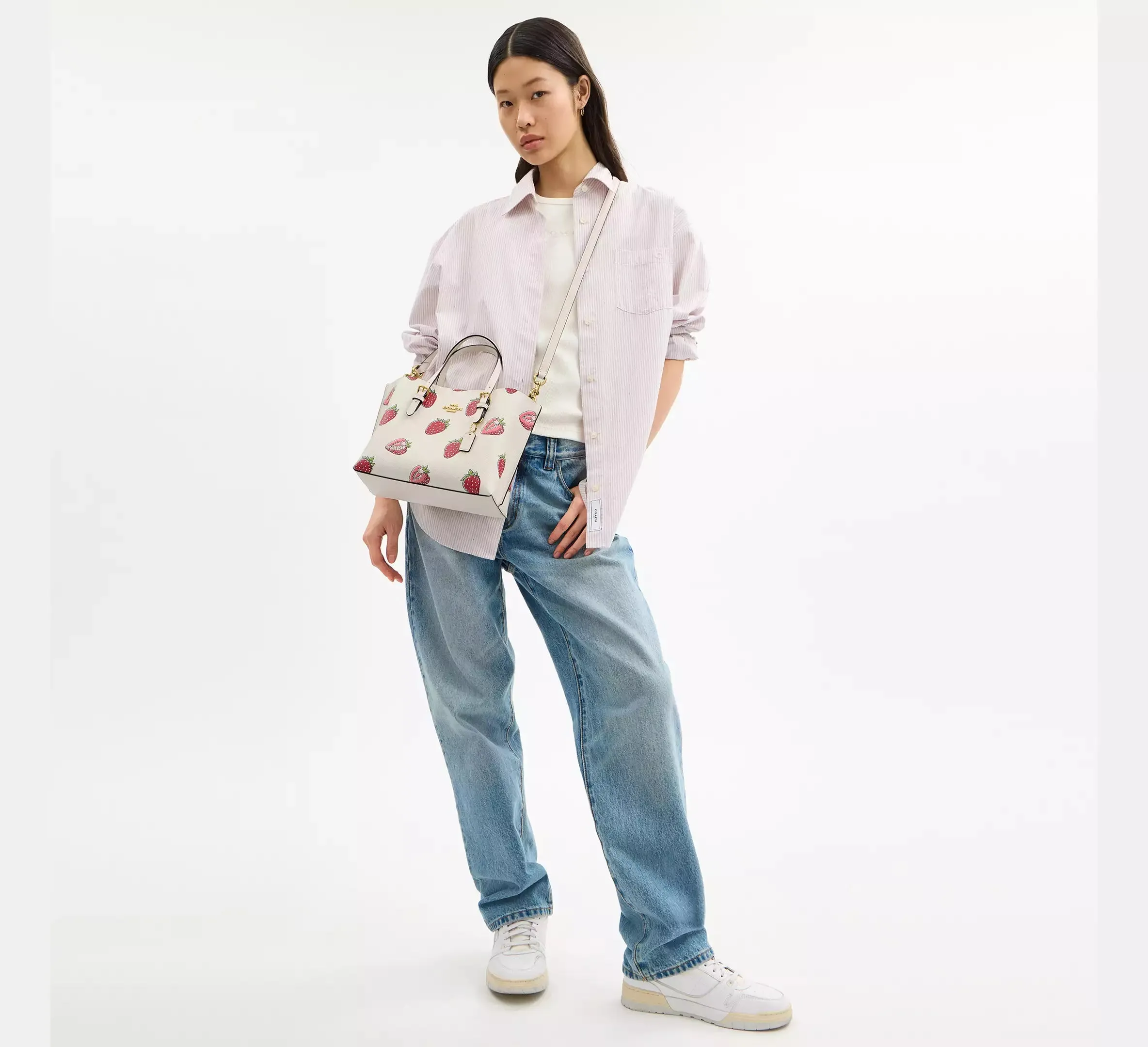 Mollie Tote Bag 25 In Signature Canvas