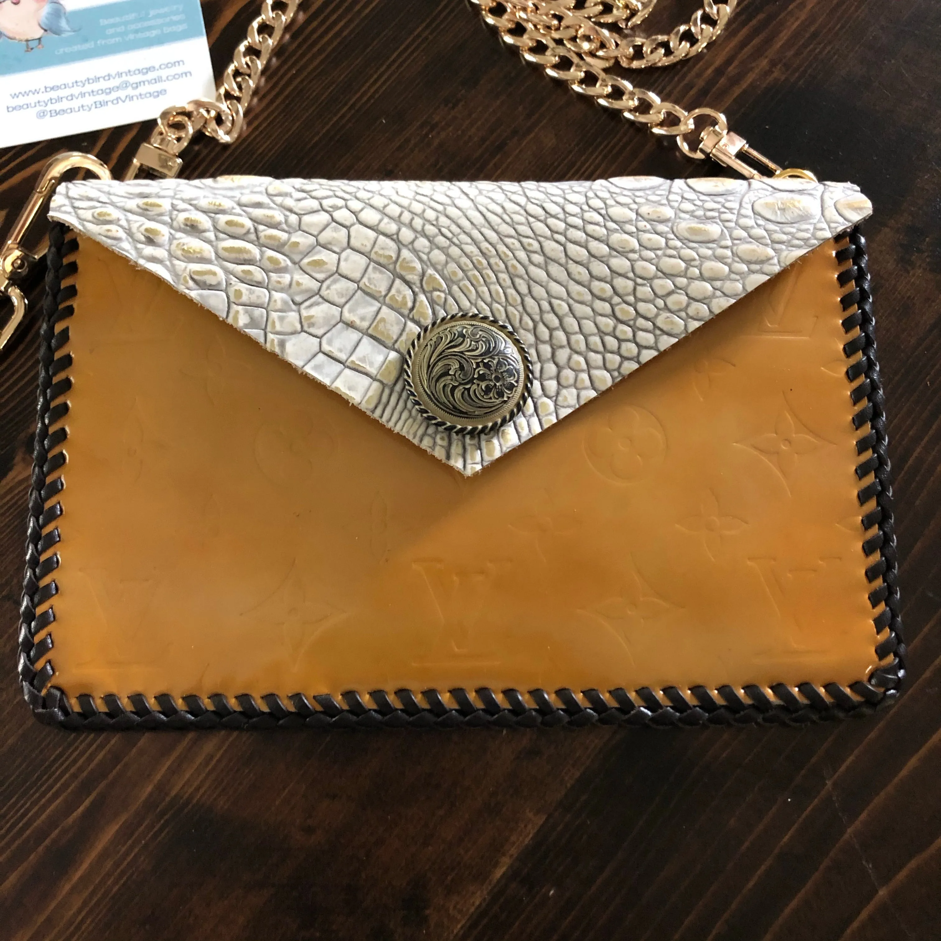 The Wren - Gold Vernis Vintage Wristlet/Crossbody/Clutch Bag